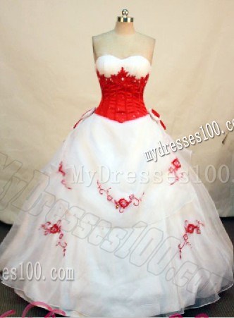 White Tiers Quinceanera Dresses with Handle Flowers and Red Appliques